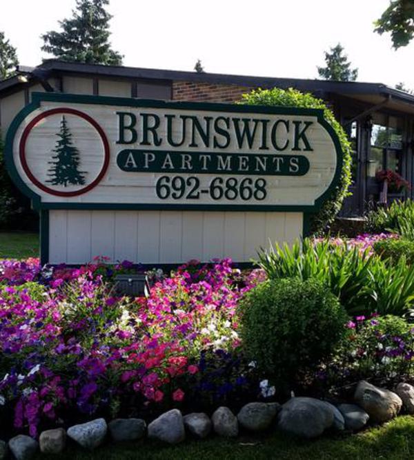 Brunswick Apartments Woodhaven, MI 48183